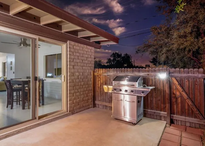 Apartment Cozy And Bright, 2 Bedroom 1 Ba, Central, Spotless