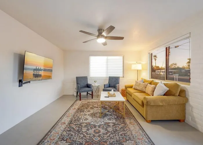 Cozy And Bright, 2 Bedroom 1 Ba, Central, Spotless Apartment Tucson